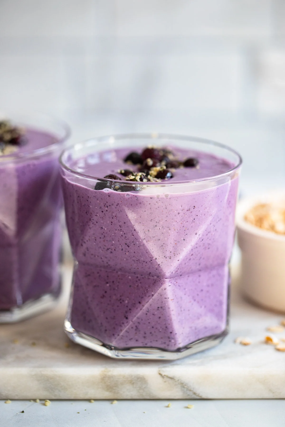 Blueberry oat breakfast smoothie recipe